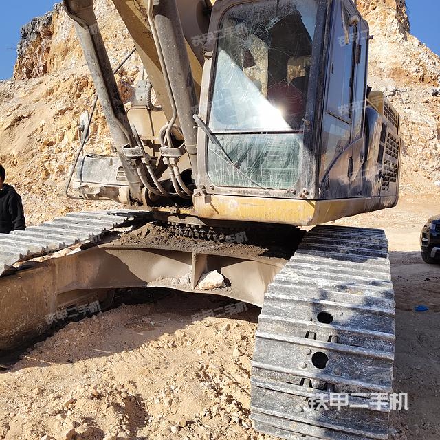 驾驶室整体（整机外观）