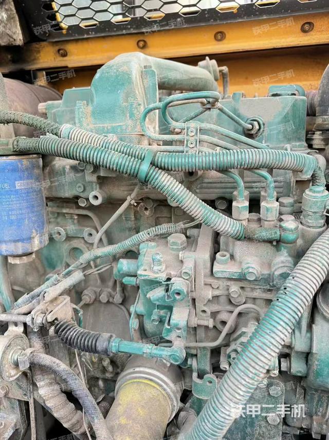 发动机整体俯视（整机外观）