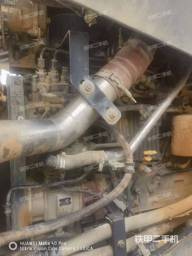 发动机左侧（整机外观及大件）