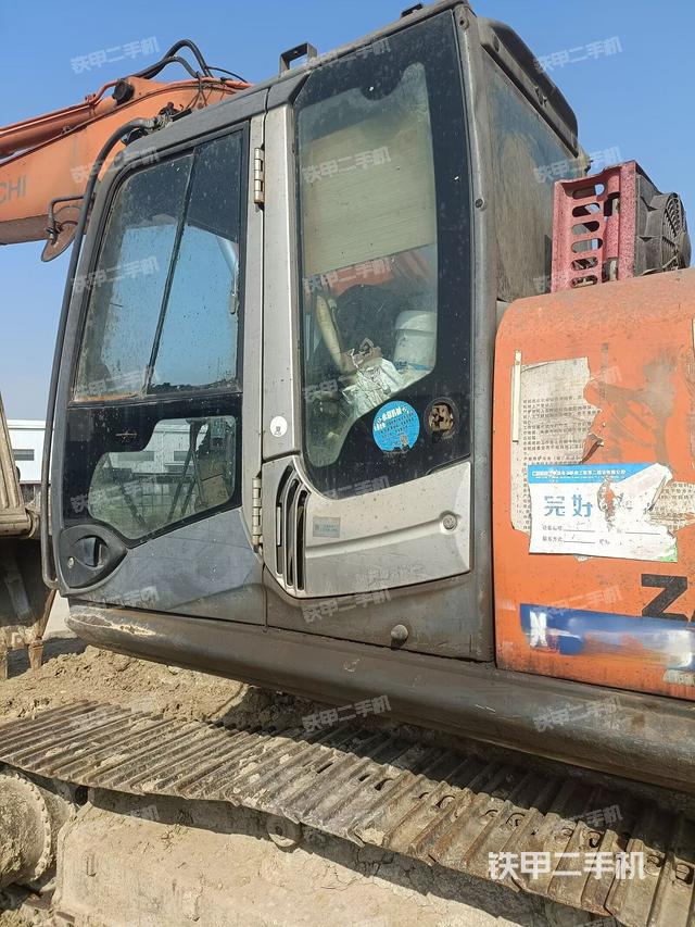 駕駛室正側(cè)(駕駛室部分) 駕駛室正側(cè)(駕駛室部分)