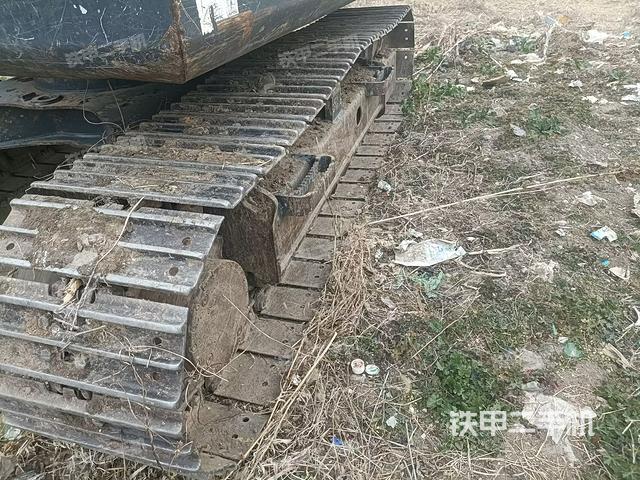 單側履帶整體(整機外觀) 單側履帶整體(整機外觀)