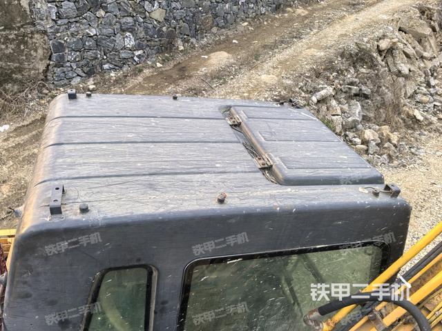 駕駛室頂部（整機(jī)外觀）