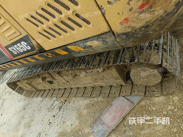 右側(cè)履帶整體?（行走機構(gòu)）