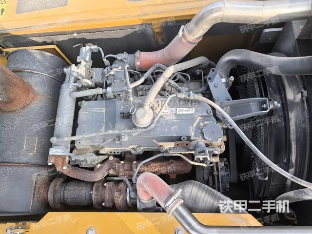 發(fā)動(dòng)機(jī)整體俯視(整機(jī)外觀) 發(fā)動(dòng)機(jī)整體俯視(整機(jī)外觀)