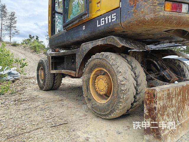 单侧履带整体（整机外观）