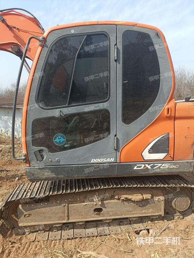 ?駕駛室正側(cè)（駕駛室部分）