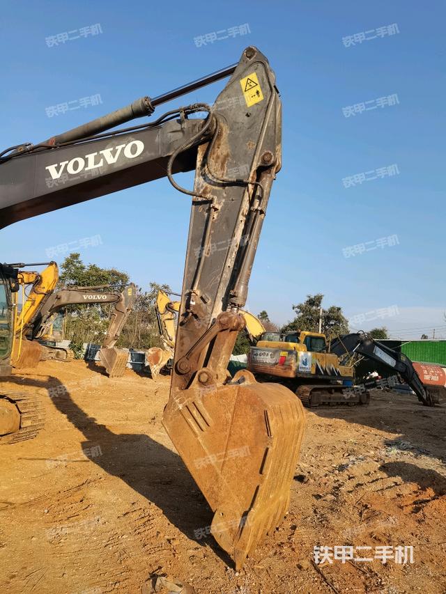 小臂整體右前（工作和回轉(zhuǎn)裝置）