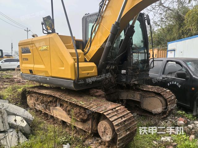 左側(cè)履帶整體?（行走機(jī)構(gòu)）