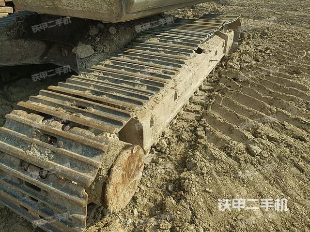 左側(cè)履帶整體?(行走機(jī)構(gòu)) 左側(cè)履帶整體?(行走機(jī)構(gòu))