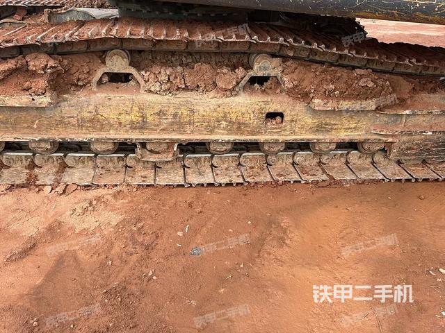 左側(cè)履帶整體?（行走機(jī)構(gòu)）