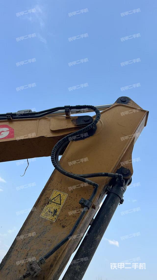 小臂整體右前（工作和回轉(zhuǎn)裝置）