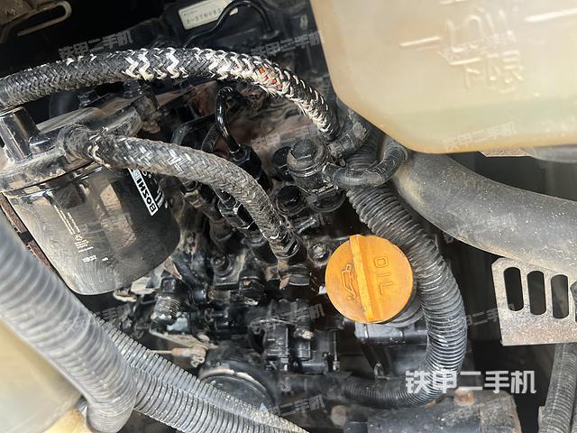 發(fā)動(dòng)機(jī)整體俯視(整機(jī)外觀) 發(fā)動(dòng)機(jī)整體俯視(整機(jī)外觀)
