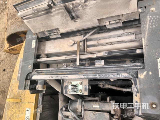 氣門室蓋螺絲特寫(上車部件) 氣門室蓋螺絲特寫(上車部件)