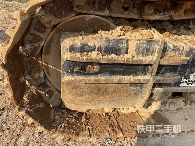 左側(cè)履帶整體?（行走機(jī)構(gòu)）