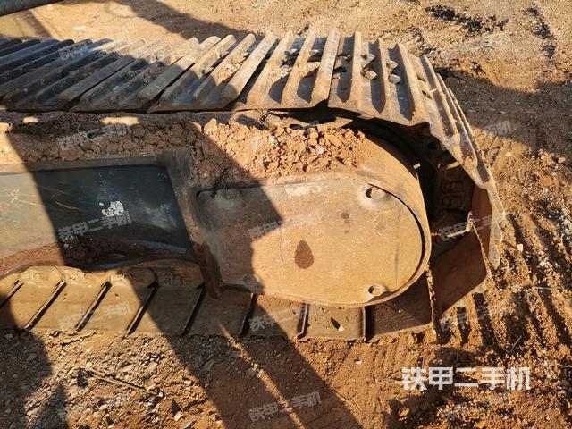 右側(cè)行走馬達蓋板（行走機構(gòu)）