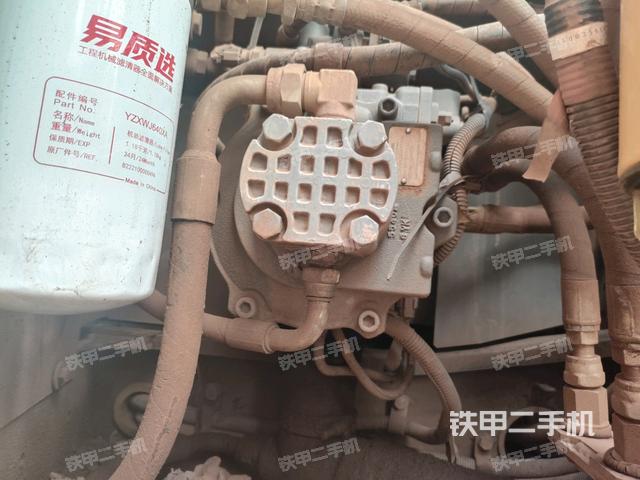 液壓泵斜45?左(大件艙室) 液壓泵斜45?左(大件艙室)