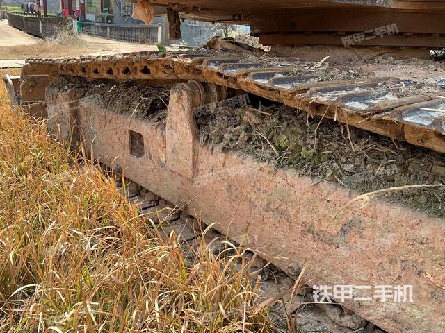 單側(cè)履帶整體（整機(jī)外觀）