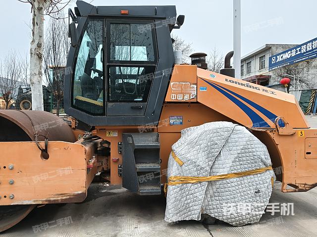 整机左侧（设备外观及核心部件）