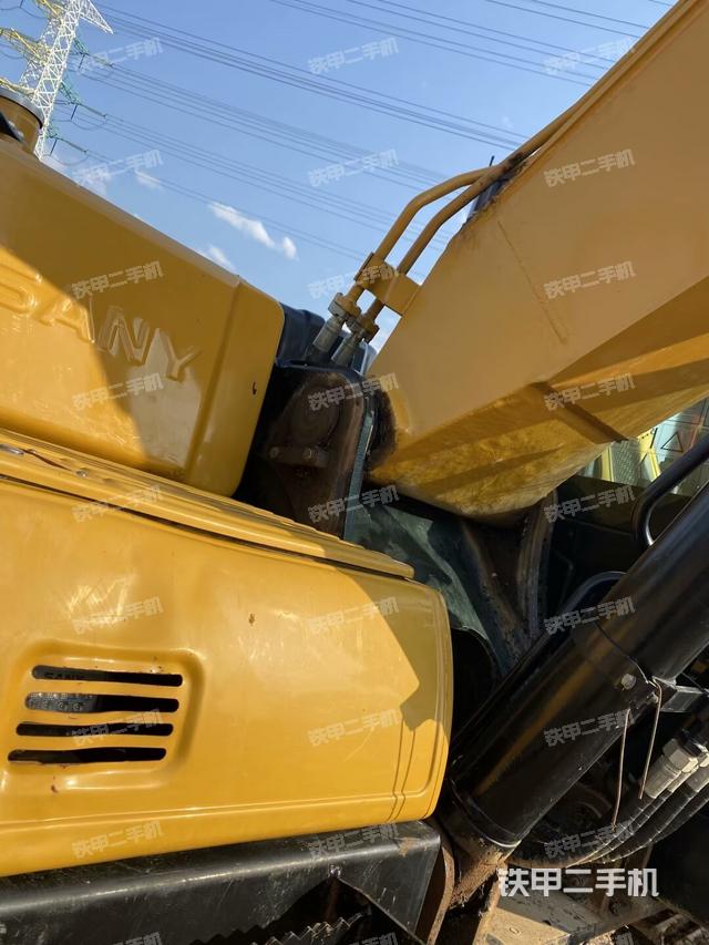 大臂根部?斜視（工作和回轉(zhuǎn)裝置）