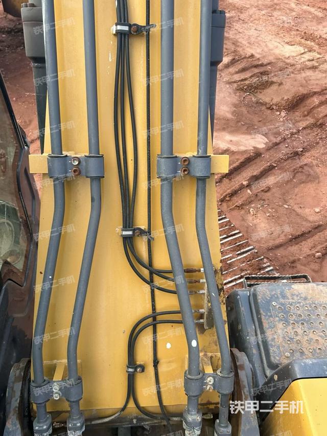 大臂整體?右側(cè)（工作和回轉(zhuǎn)裝置）