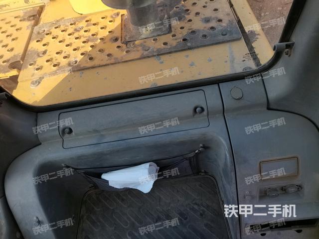 座椅后部（駕駛室部分）