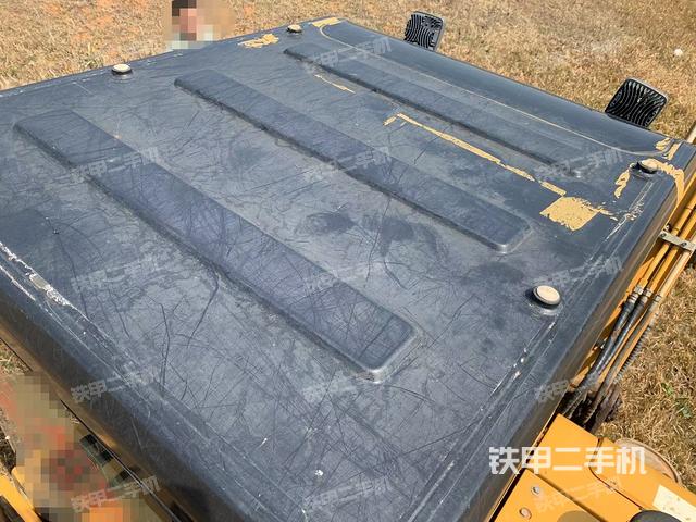 駕駛室頂部（整機(jī)外觀）