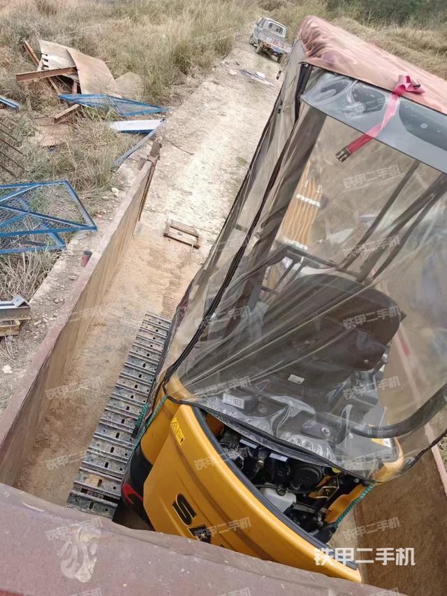 单侧履带整体（整机外观）