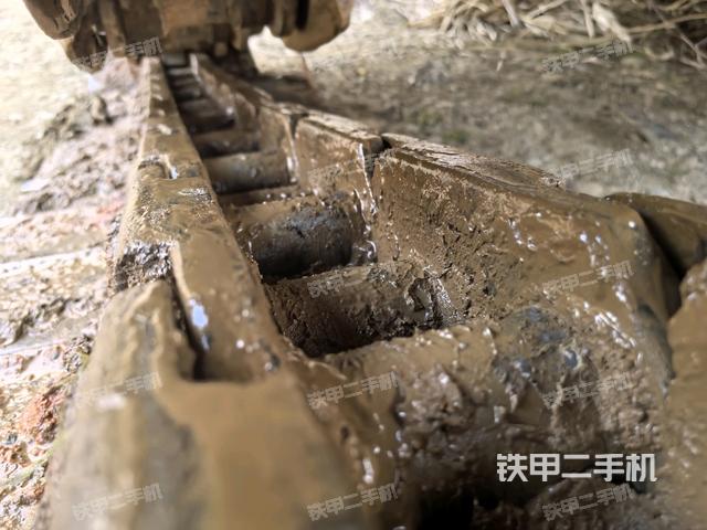 單側(cè)履帶整體（整機(jī)外觀）