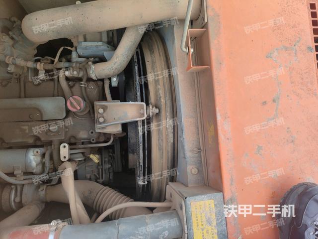 水箱+風(fēng)扇特寫(xiě)(上車(chē)部件) 水箱+風(fēng)扇特寫(xiě)(上車(chē)部件)