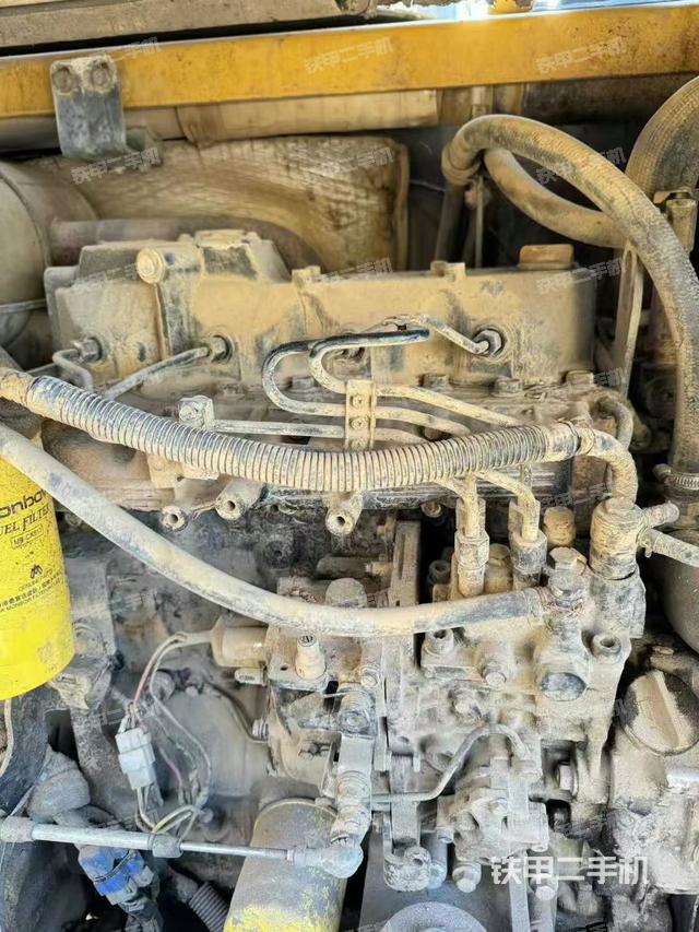 發(fā)動(dòng)機(jī)整體俯視（整機(jī)外觀）