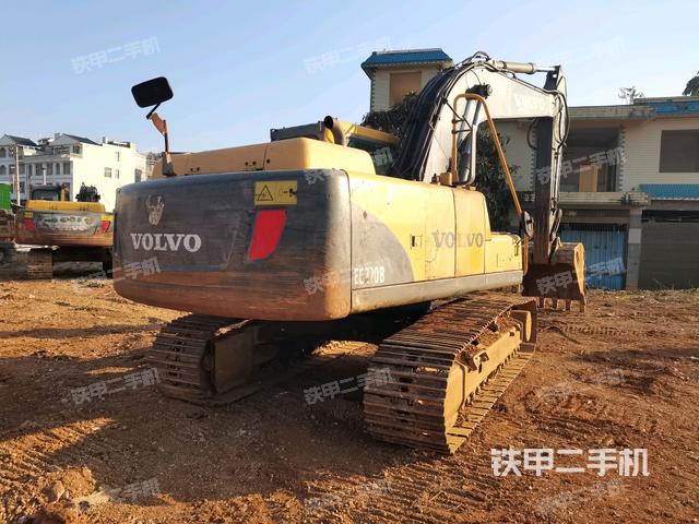 右后45（整機外觀）