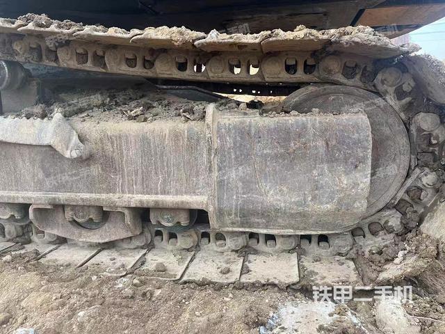 單側(cè)履帶整體（整機(jī)外觀）