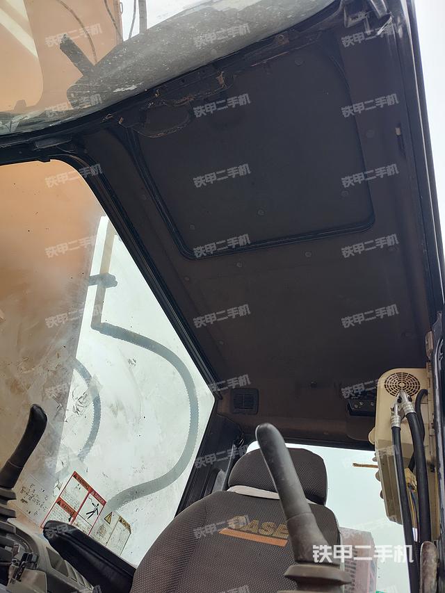 駕駛室頂部（整機(jī)外觀）