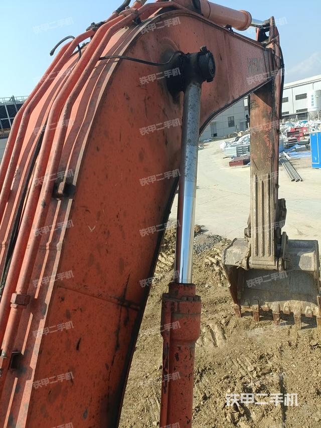 大臂整體?右側(cè)(工作和回轉(zhuǎn)裝置) 大臂整體?右側(cè)(工作和回轉(zhuǎn)裝置)