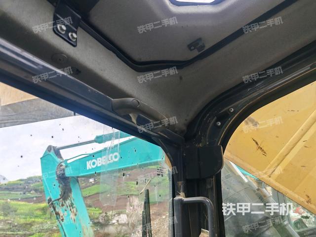 座椅后部(駕駛室部分) 座椅后部(駕駛室部分)