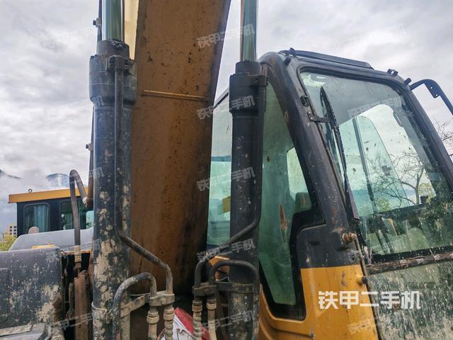 鏟斗45度(工作和回轉(zhuǎn)裝置) 鏟斗45度(工作和回轉(zhuǎn)裝置)