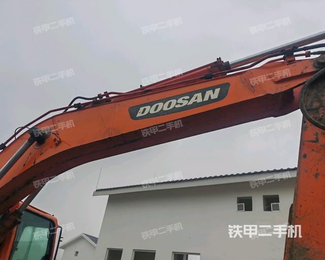 大臂整體?右側(cè)(工作和回轉(zhuǎn)裝置) 大臂整體?右側(cè)(工作和回轉(zhuǎn)裝置)