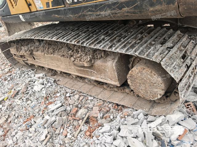 右側(cè)行走馬達(dá)蓋板(行走機(jī)構(gòu)) 右側(cè)行走馬達(dá)蓋板(行走機(jī)構(gòu))