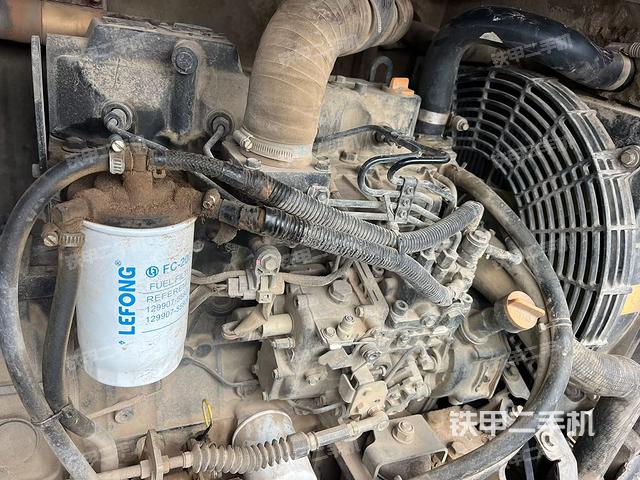 發(fā)動(dòng)機(jī)整體俯視(整機(jī)外觀) 發(fā)動(dòng)機(jī)整體俯視(整機(jī)外觀)