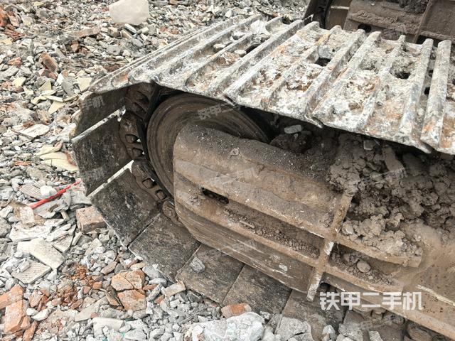 左側(cè)行走馬達(dá)蓋板(行走機(jī)構(gòu)) 左側(cè)行走馬達(dá)蓋板(行走機(jī)構(gòu))