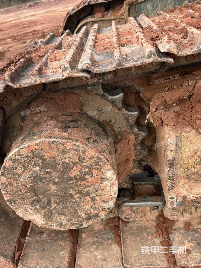 右側(cè)履帶整體（行走機(jī)構(gòu)）