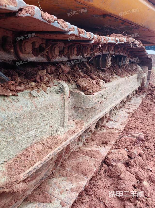 单侧履带整体（整机外观）