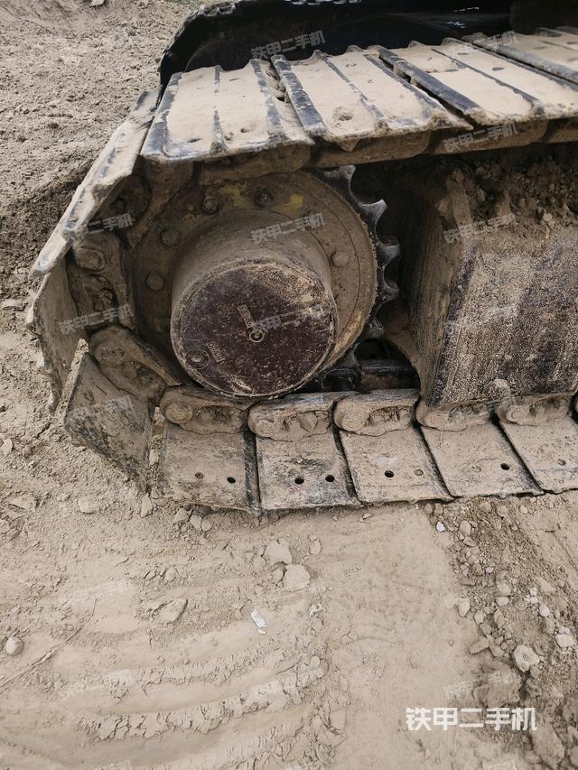 右導向輪（行走機構(gòu)）