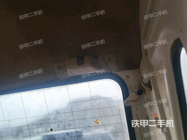 右側(cè)玻璃角標(biāo)(駕駛室部分) 右側(cè)玻璃角標(biāo)(駕駛室部分)