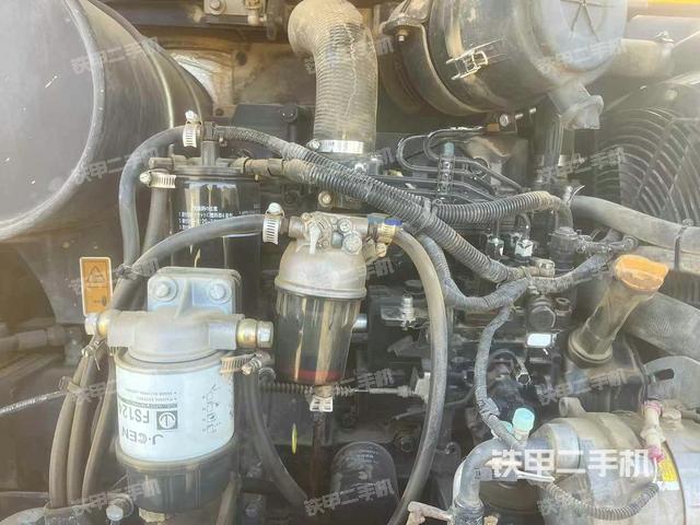 發(fā)動機整體俯視(整機外觀) 發(fā)動機整體俯視(整機外觀)