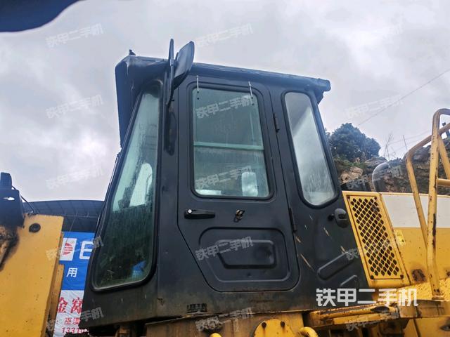 駕駛室正側(cè)(駕駛室部分) 駕駛室正側(cè)(駕駛室部分)