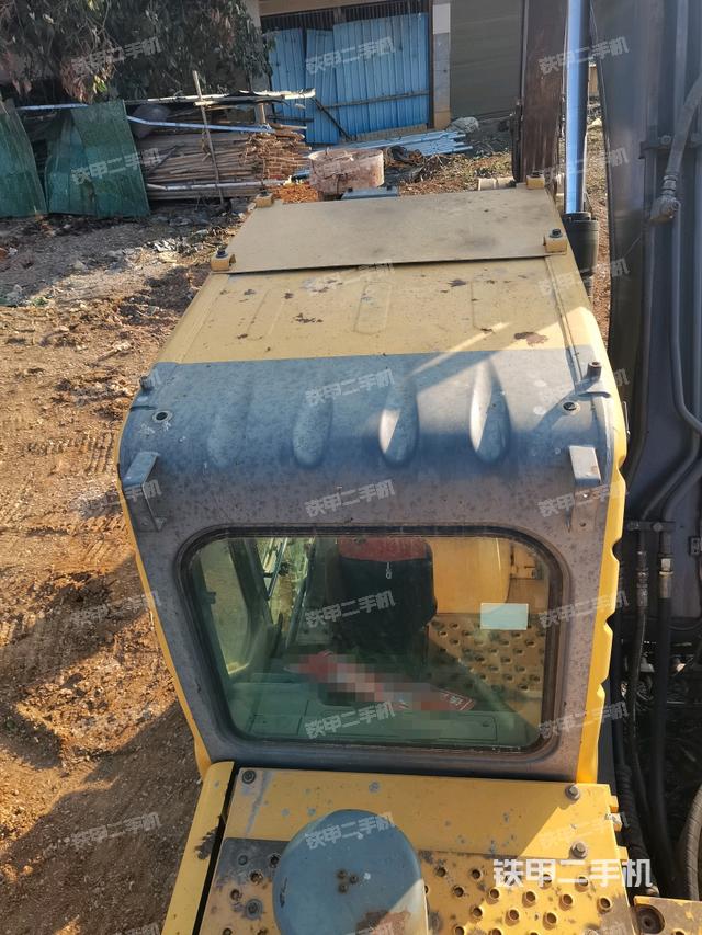 駕駛室頂部俯視（上車部件）