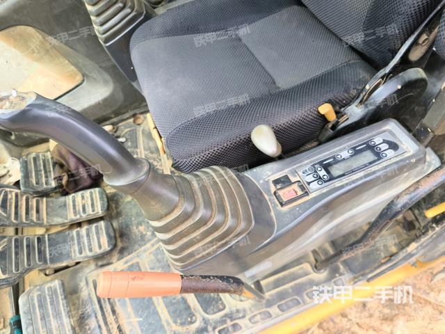 座椅后部（駕駛室部分）