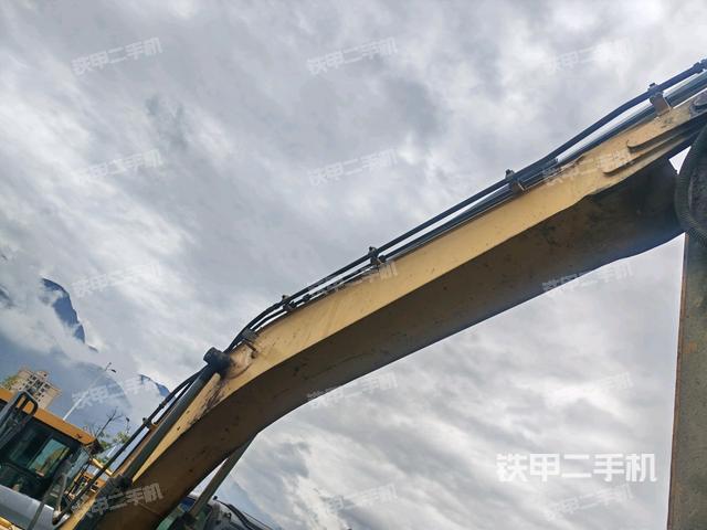 大臂整體?右側(cè)(工作和回轉(zhuǎn)裝置) 大臂整體?右側(cè)(工作和回轉(zhuǎn)裝置)