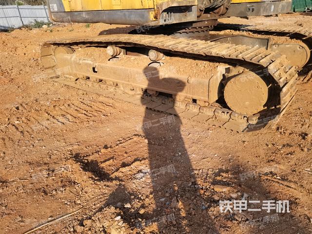 左導(dǎo)向輪（行走機構(gòu)）